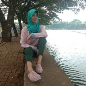 Fajar Suryanti profile icon