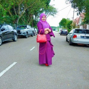 Nur Raila profile icon