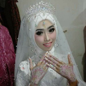 Noor Fitriani profile icon