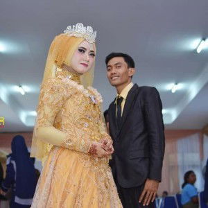 Ayu Cahyati profile icon