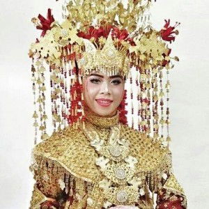 Eva Tholip profile icon