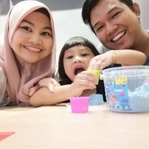Natasha Zubir profile icon