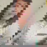 Dosmaria Malau profile icon