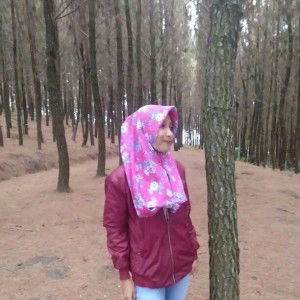 Sri Lestari profile icon