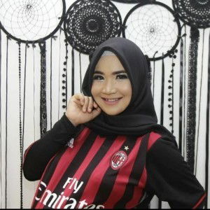 Laila Julianti profile icon