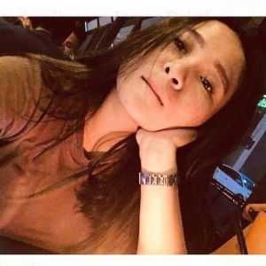 Dia Mega Pertiwi profile icon