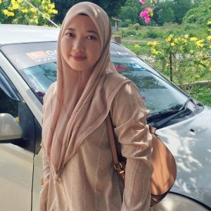 Faizatul Hannes profile icon