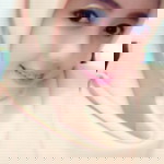 Indah Qhory profile icon