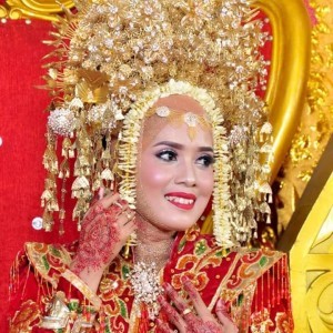Aini Kurnia Putri profile icon