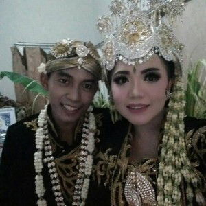 Shintya Ulfi profile icon