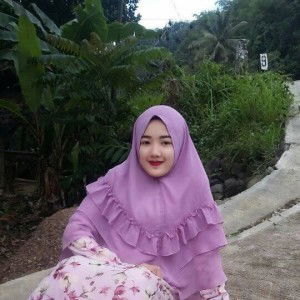 Mella Amelia Putri profile icon