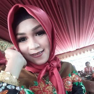 Feby Salsabilah profile icon