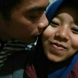 Zuli Khoirina profile icon