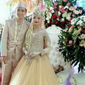 Renny Anggraini profile icon