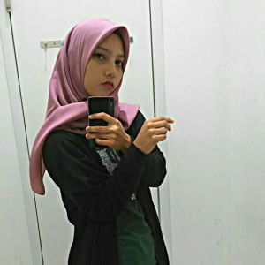 Liyana Zaki profile icon