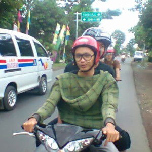 akhriz pati profile icon