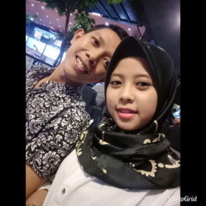 Sriutari Wahyuningsih profile icon