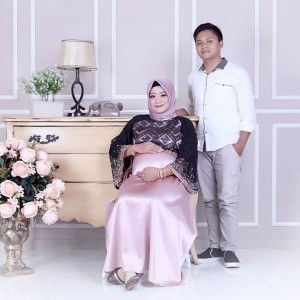 Rina April Ariesta profile icon