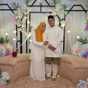 Siti Nurazlina profile icon