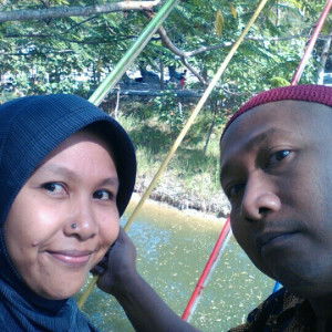 Dwi Hastuti Rakhmawati profile icon