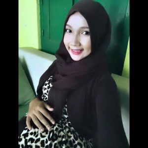 Intaan Rohmawatii profile icon