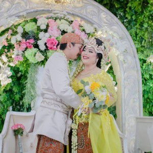 Dinni Hendrayani profile icon