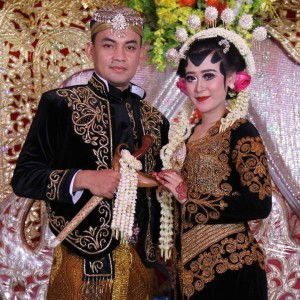 Maya Monica profile icon