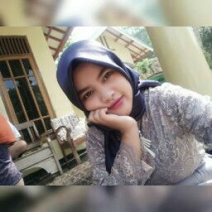 Sri Astuti profile icon