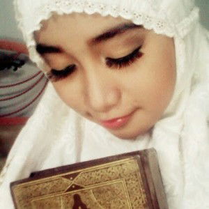 Siti Nurhaliza profile icon