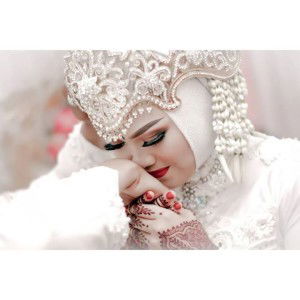 Dinny Hartika profile icon