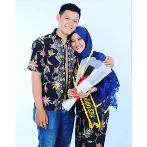 Tri Agustien Dina Maulida profile icon