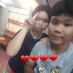 หนูเล็ก จ้อง'งง จะ อ่อย'ยย profile icon