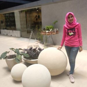 Ratna Alma profile icon