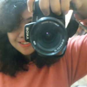 Louisa Theovani profile icon