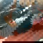 Louisa Theovani profile icon