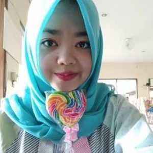 Ulfah Nur profile icon