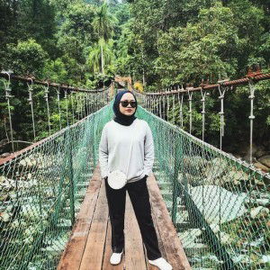 Elena Amalina profile icon