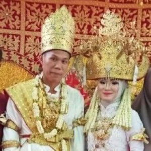 Fitria Ridhowati profile icon