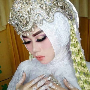 Ethree Rianty profile icon