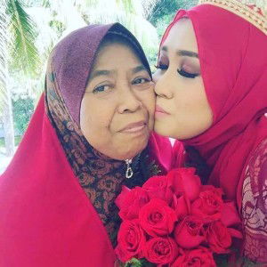 Wan NorSalyna profile icon