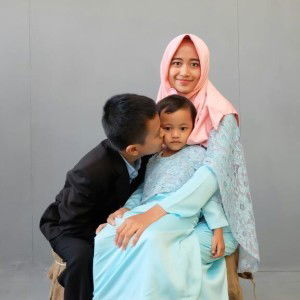 Iin Mutmainah profile icon