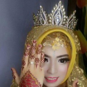 Dewi Fatimah (Dfatimah Acheamoe) profile icon