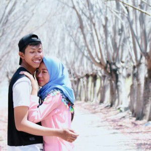 Sri Wahyuni profile icon