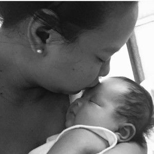 sexy momsh profile icon