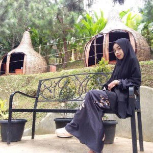 Fitri Apsari Wihardja profile icon