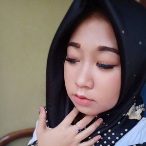 Riska Komala Dewi profile icon