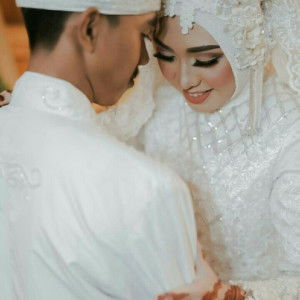 ratih ariani profile icon