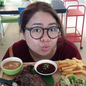 Numfon Pichiansopon profile icon