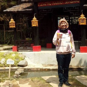 Rini Suryani profile icon