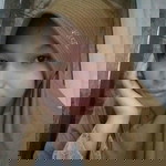 Wulan Dari profile icon